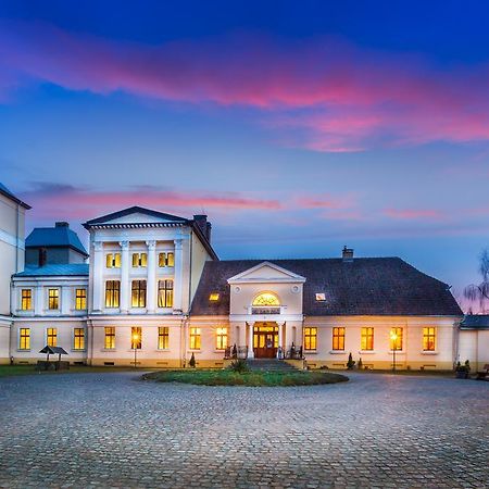Bed and Breakfast Palac Jablonowo Уйсце Екстер'єр фото