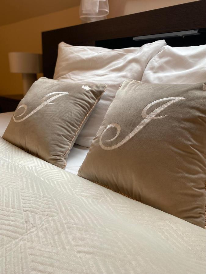 Bed and Breakfast Palac Jablonowo Уйсце Екстер'єр фото