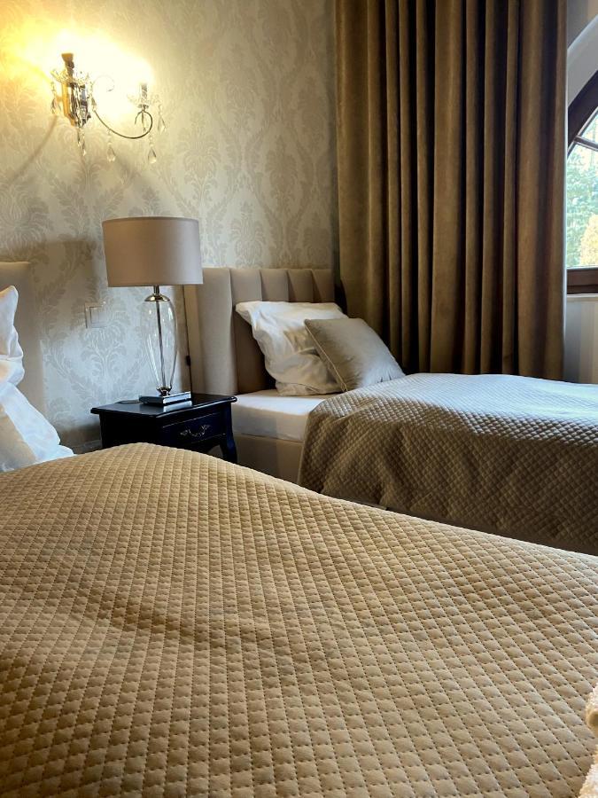 Bed and Breakfast Palac Jablonowo Уйсце Екстер'єр фото