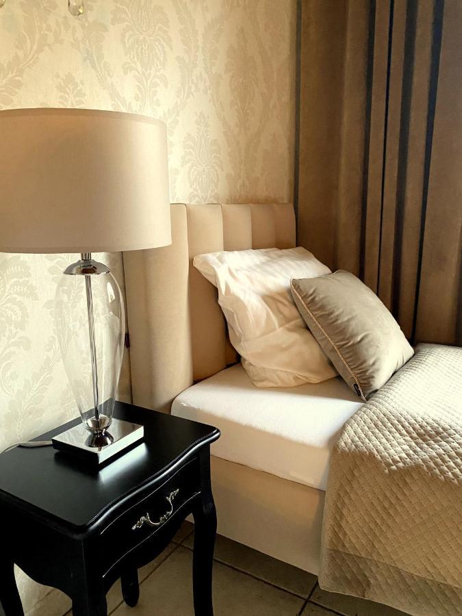 Bed and Breakfast Palac Jablonowo Уйсце Екстер'єр фото