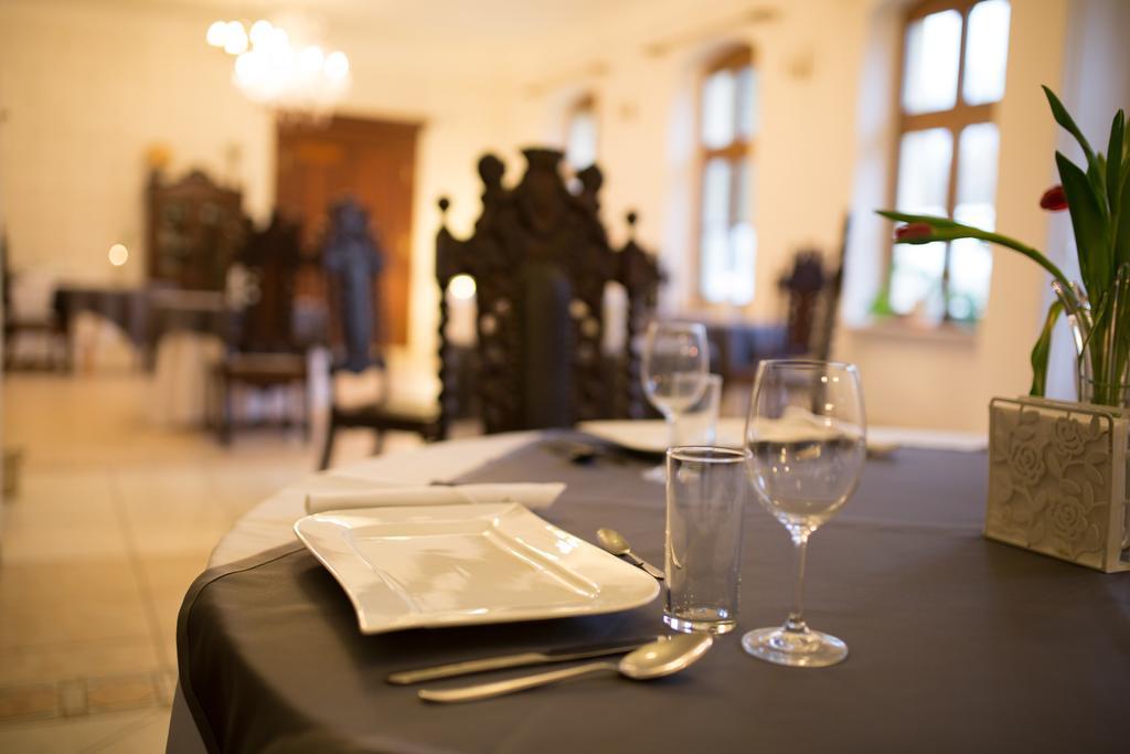 Bed and Breakfast Palac Jablonowo Уйсце Екстер'єр фото
